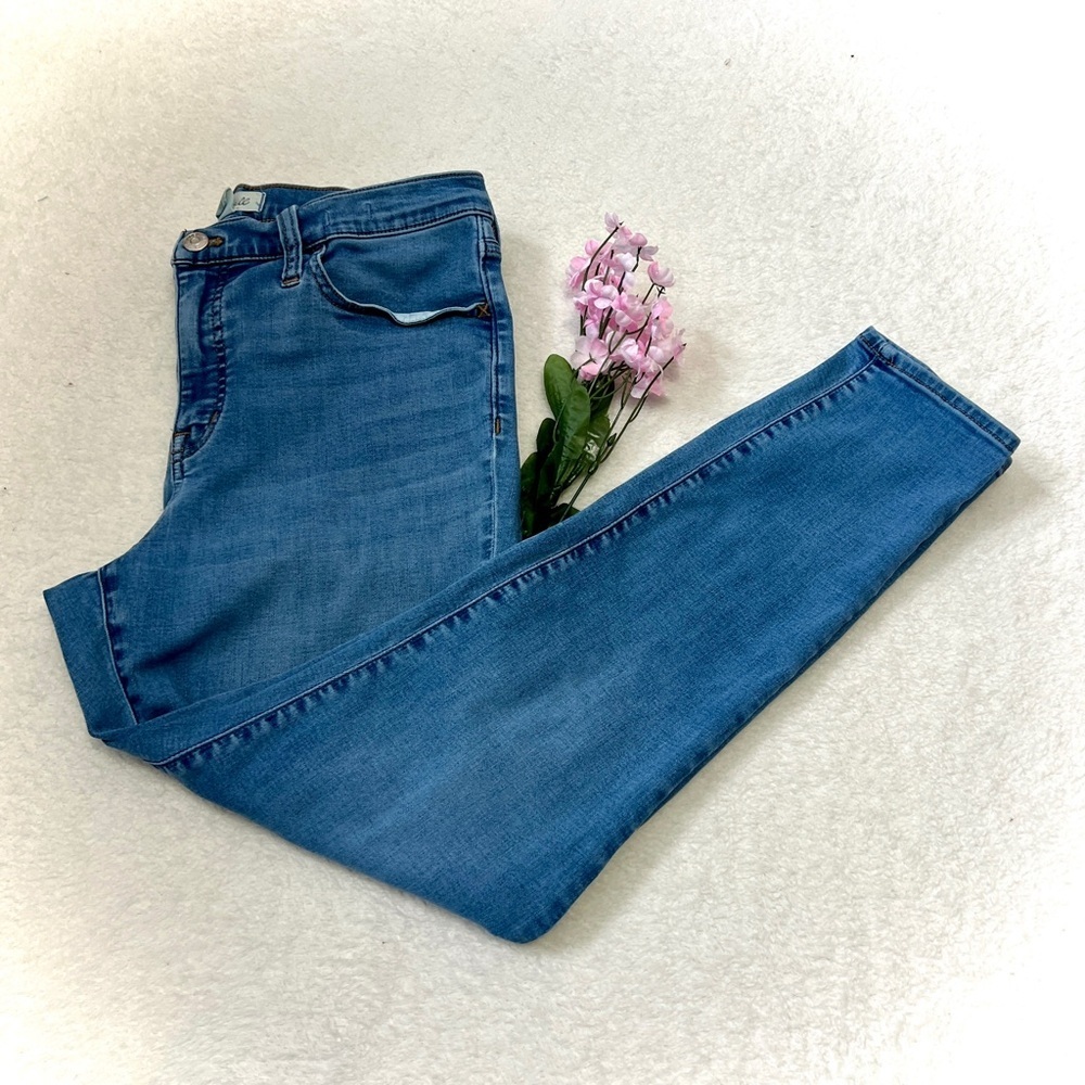 Madewell Light Wash Roadtripper Skinny Jean - Size 29